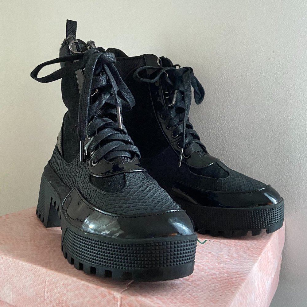 Commander Boots - Picture 1 of 7